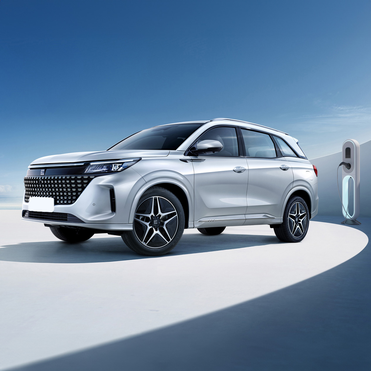 DFSK E5 Plug-In Hibrid SUV | 7 Locuri de Lux și Performanță | Dealer ...