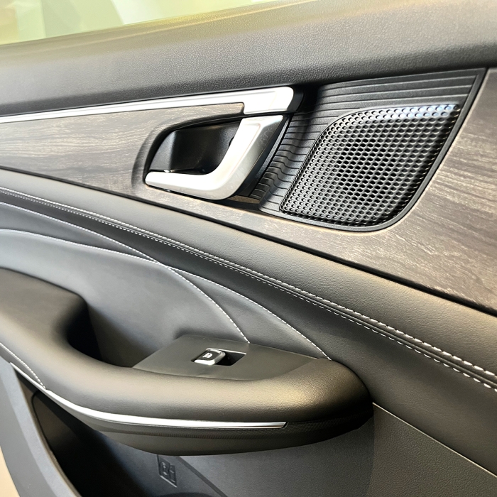 DFSK E5, Basic, Automat, Plug-In Hibrid, PHEV, E-CVT, 7 locuri 