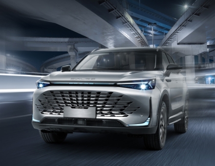 BAIC Beijing X75, Luxury, benzină, 1.5 turbo, automat