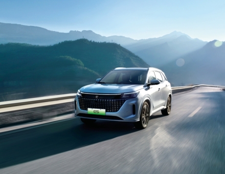 DFSK E5, Luxury, Automat, Plug-In Hibrid, PHEV, E-CVT, 7 locuri