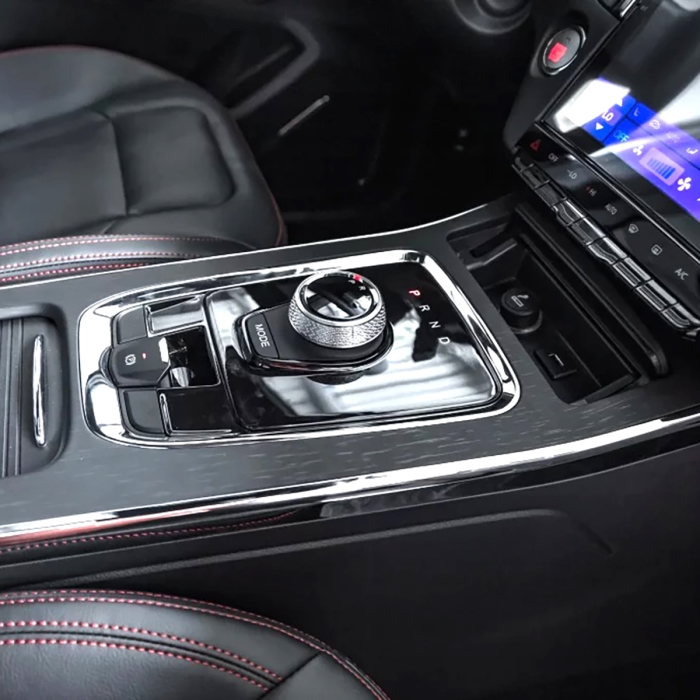 SWM G05, Pro, manual, 1.5 T benzină, 7 locuri 