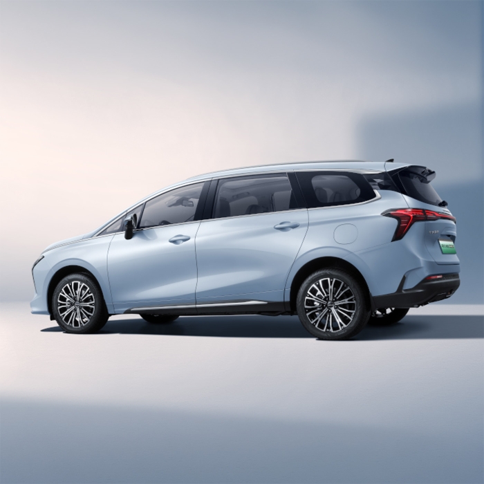 Forthing 4 PHEV, Automat, E-CVT, benzină, 1.5 