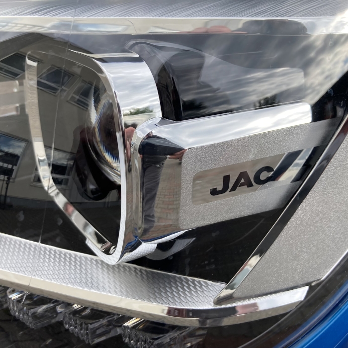 JAC 8 Pickup, 4x4, Manual, benzină, 2.4 turbo 