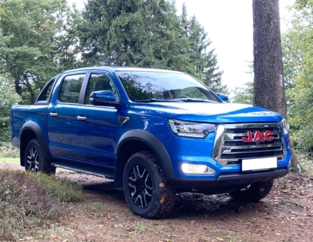 JAC 8 Pickup, 4x4, Manual, benzină, 2.4 turbo